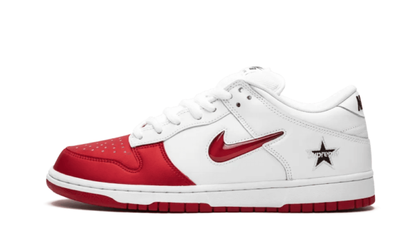 SB DUNK LOW SUPREME JEWEL SWOOSH RED