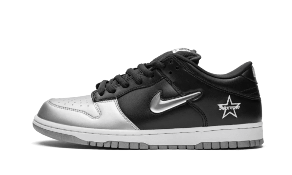 SB DUNK LOW SUPREME JEWEL SWOOSH SILVER